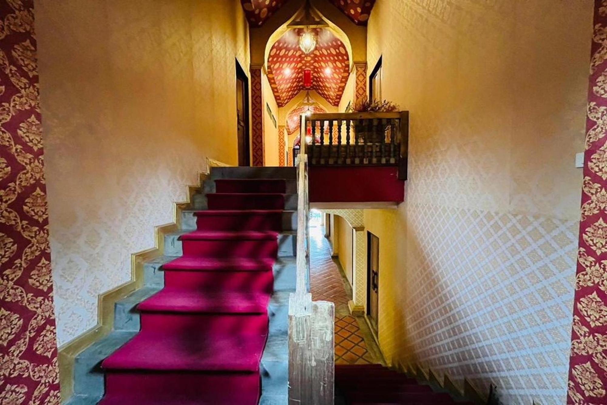 Amethyst Hotel Чиангмай Экстерьер фото